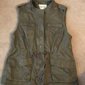 Woman’s vest